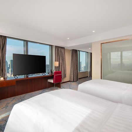 Novotel Atlantis Shanghai - Breakfast In The Clouds With River View In The Revolving Restaurant & 24Hours Free Self-Laundry Zewnętrze zdjęcie