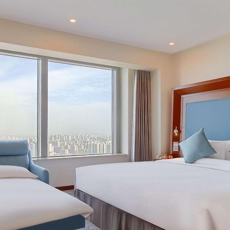 Novotel Atlantis Shanghai - Breakfast In The Clouds With River View In The Revolving Restaurant & 24Hours Free Self-Laundry Zewnętrze zdjęcie