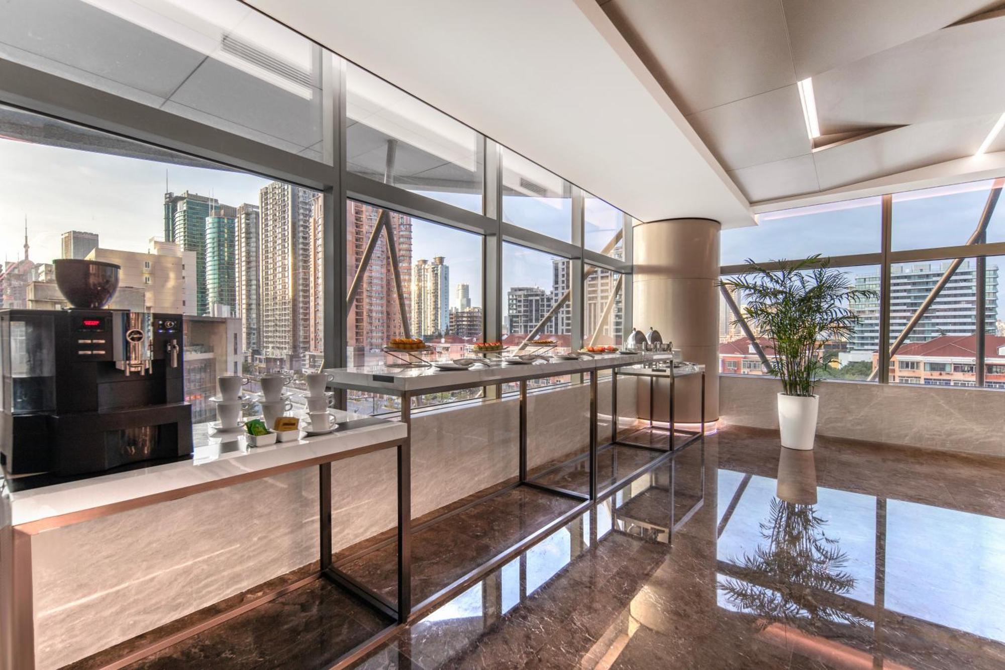 Novotel Atlantis Shanghai - Breakfast In The Clouds With River View In The Revolving Restaurant & 24Hours Free Self-Laundry Zewnętrze zdjęcie