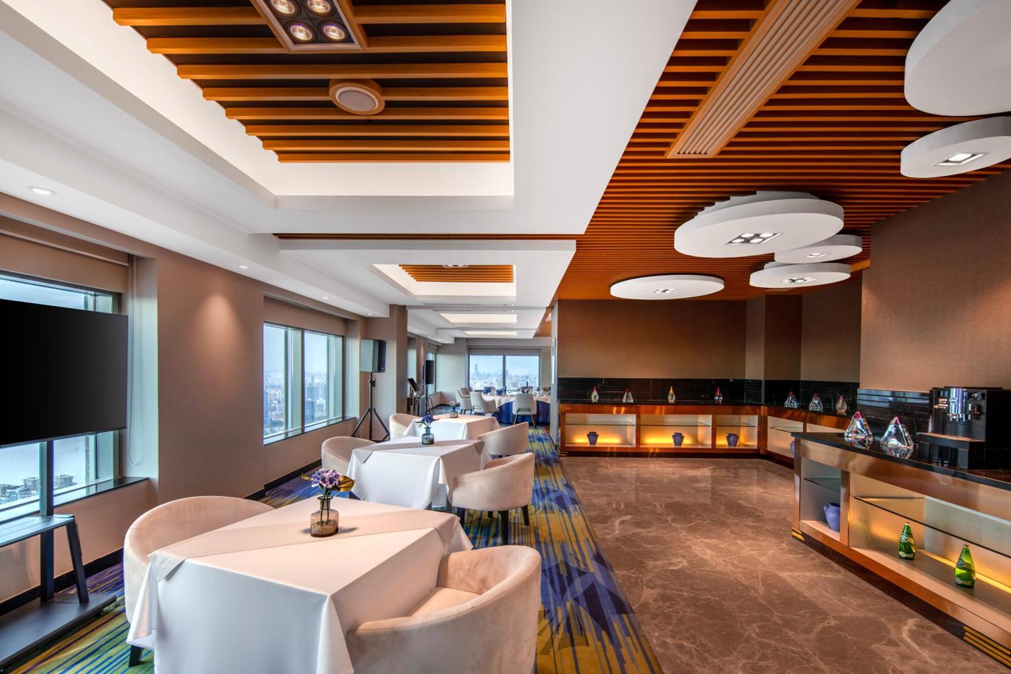 Novotel Atlantis Shanghai - Breakfast In The Clouds With River View In The Revolving Restaurant & 24Hours Free Self-Laundry Zewnętrze zdjęcie