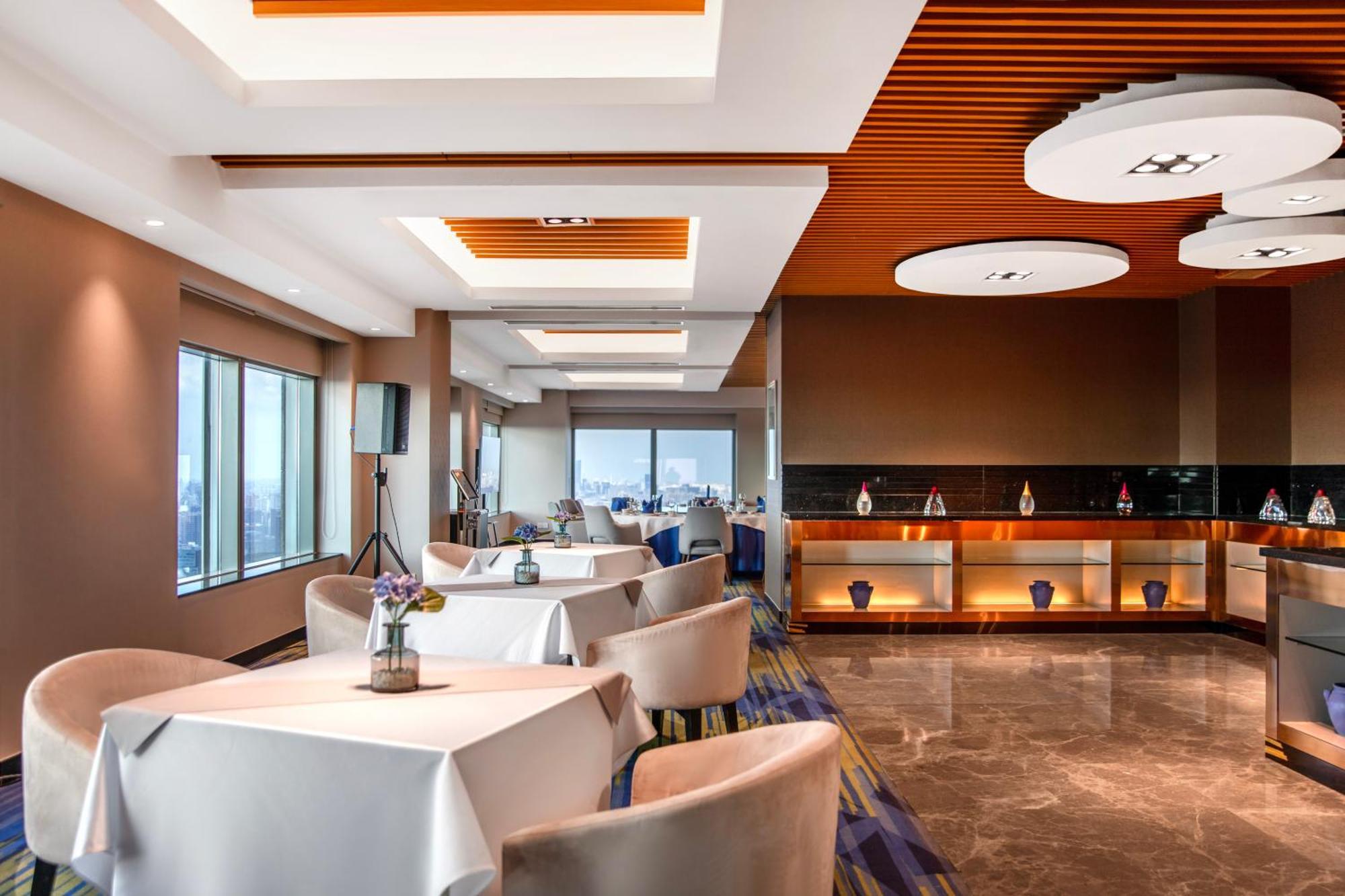 Novotel Atlantis Shanghai - Breakfast In The Clouds With River View In The Revolving Restaurant & 24Hours Free Self-Laundry Zewnętrze zdjęcie