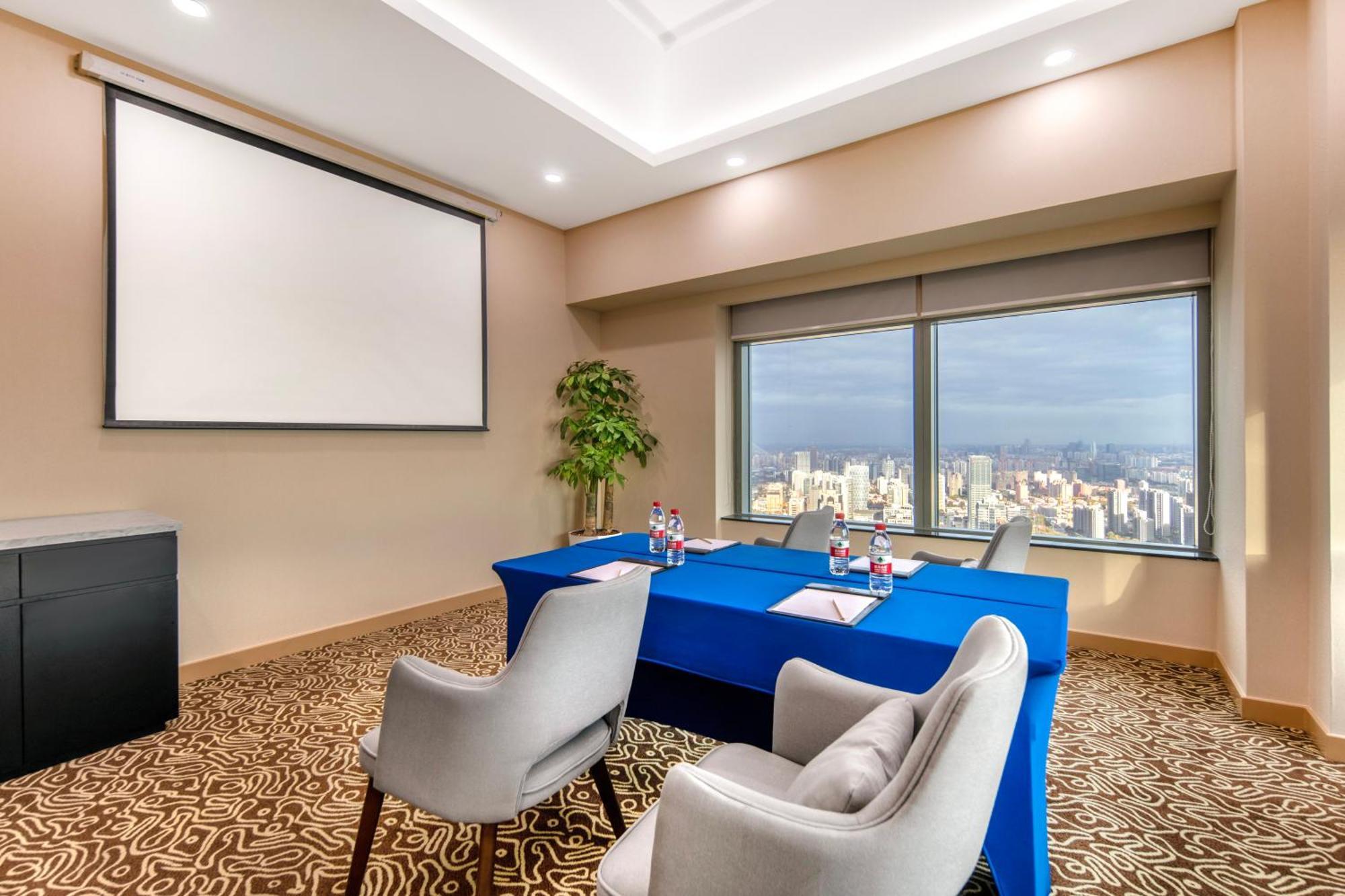 Novotel Atlantis Shanghai - Breakfast In The Clouds With River View In The Revolving Restaurant & 24Hours Free Self-Laundry Zewnętrze zdjęcie