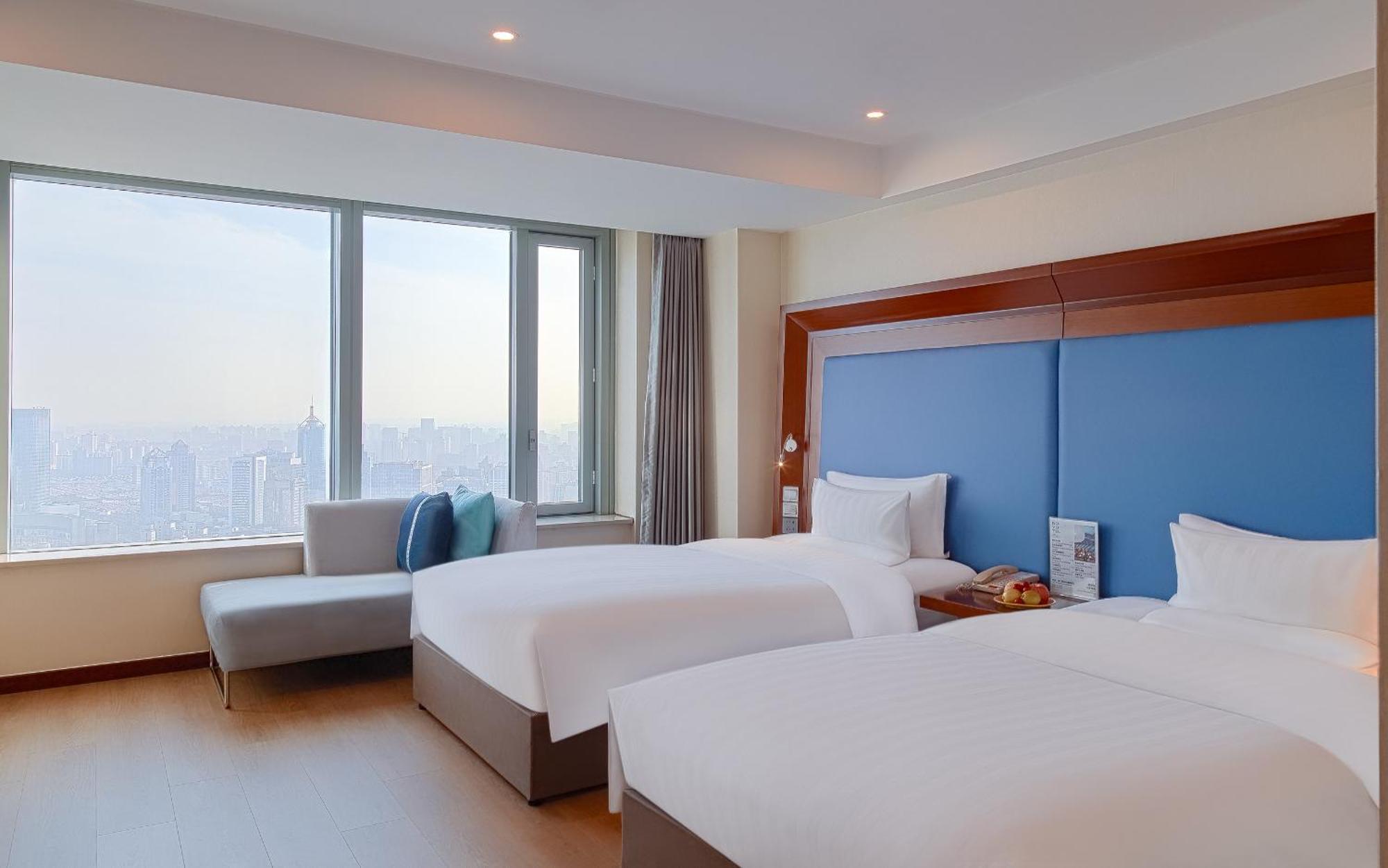 Novotel Atlantis Shanghai - Breakfast In The Clouds With River View In The Revolving Restaurant & 24Hours Free Self-Laundry Zewnętrze zdjęcie
