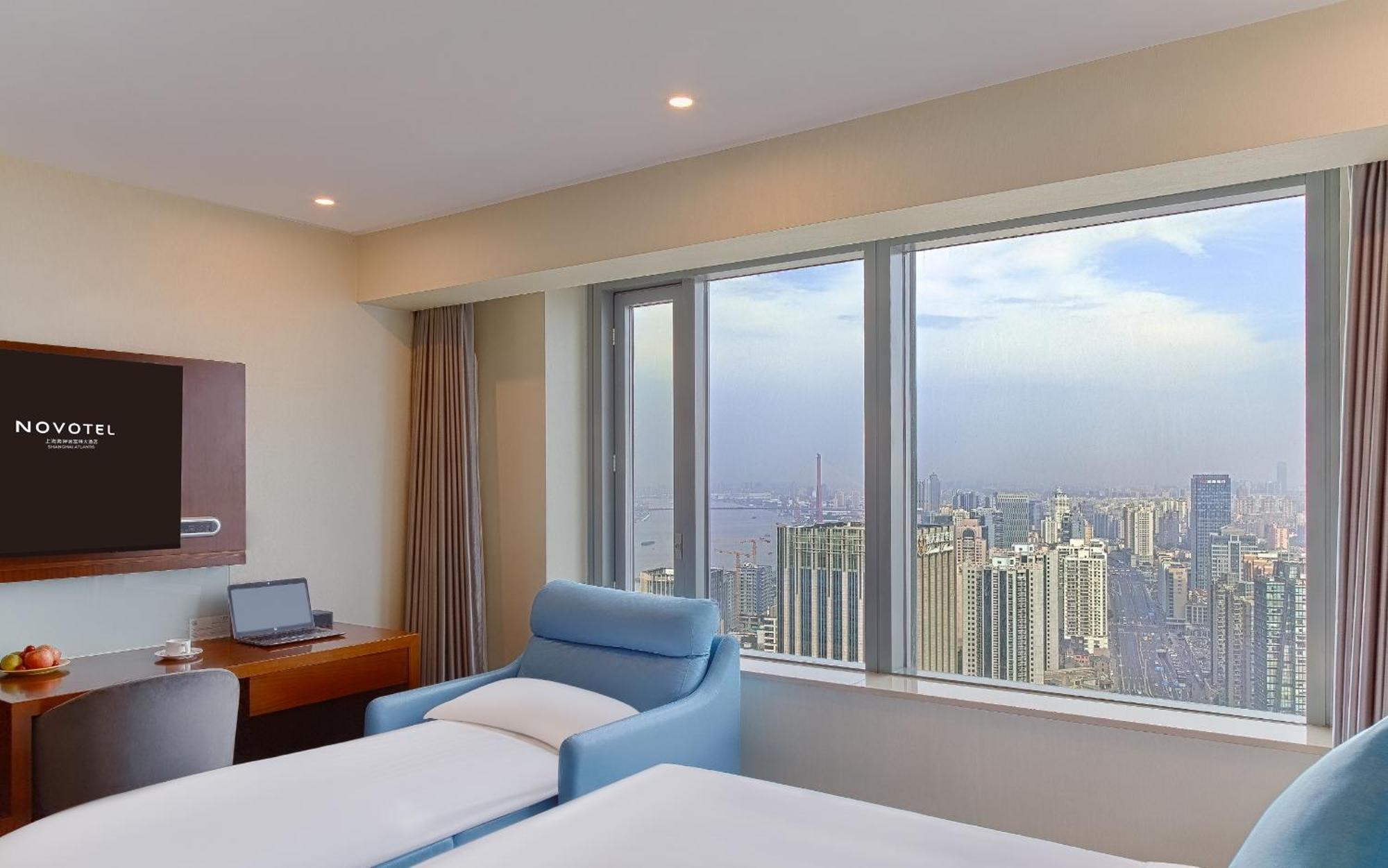 Novotel Atlantis Shanghai - Breakfast In The Clouds With River View In The Revolving Restaurant & 24Hours Free Self-Laundry Zewnętrze zdjęcie