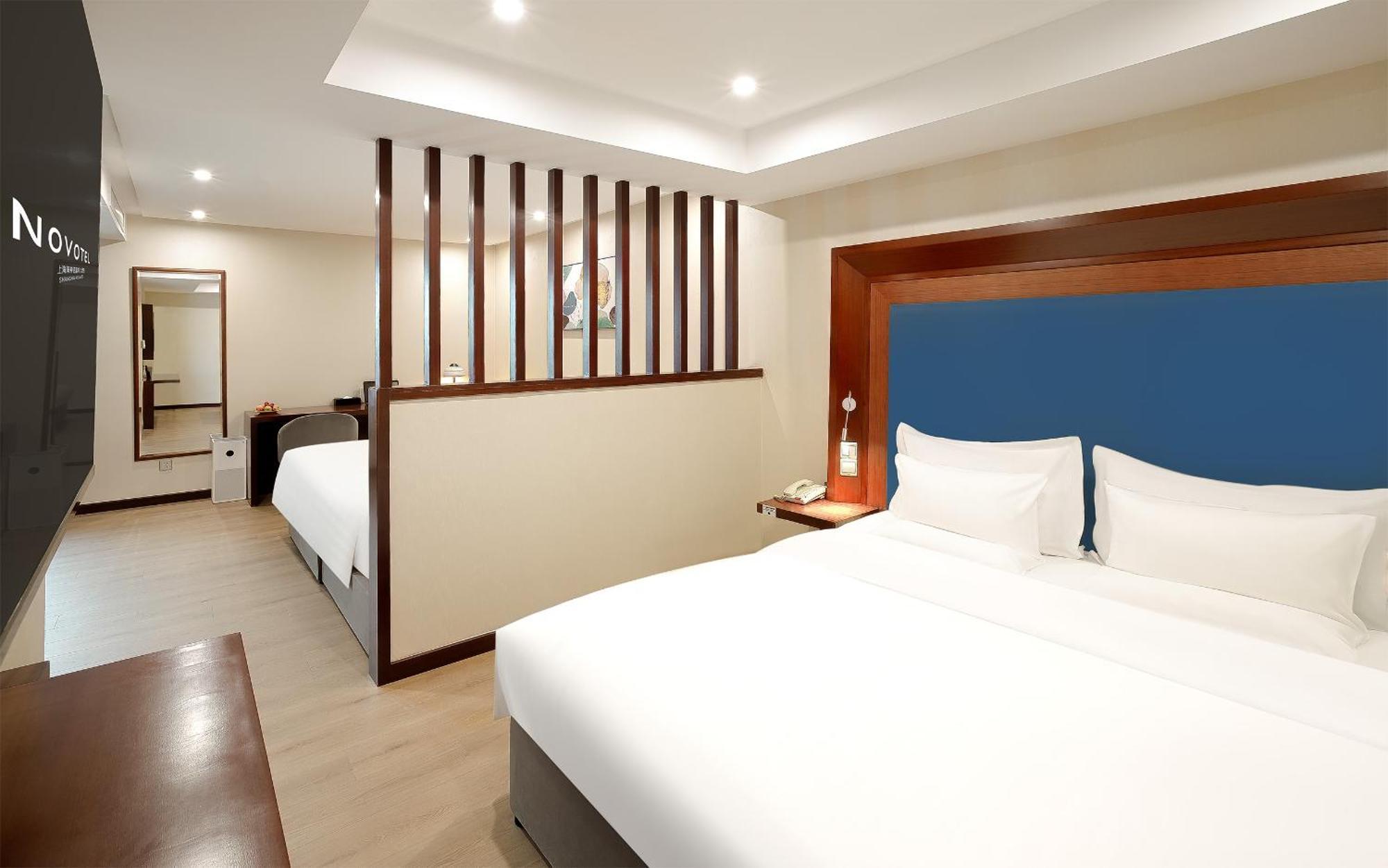 Novotel Atlantis Shanghai - Breakfast In The Clouds With River View In The Revolving Restaurant & 24Hours Free Self-Laundry Zewnętrze zdjęcie