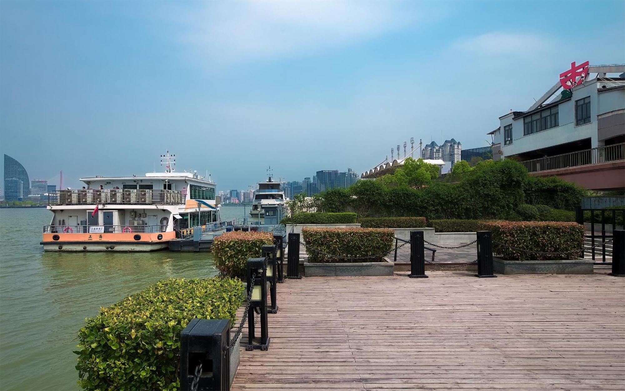Novotel Atlantis Shanghai - Breakfast In The Clouds With River View In The Revolving Restaurant & 24Hours Free Self-Laundry Zewnętrze zdjęcie
