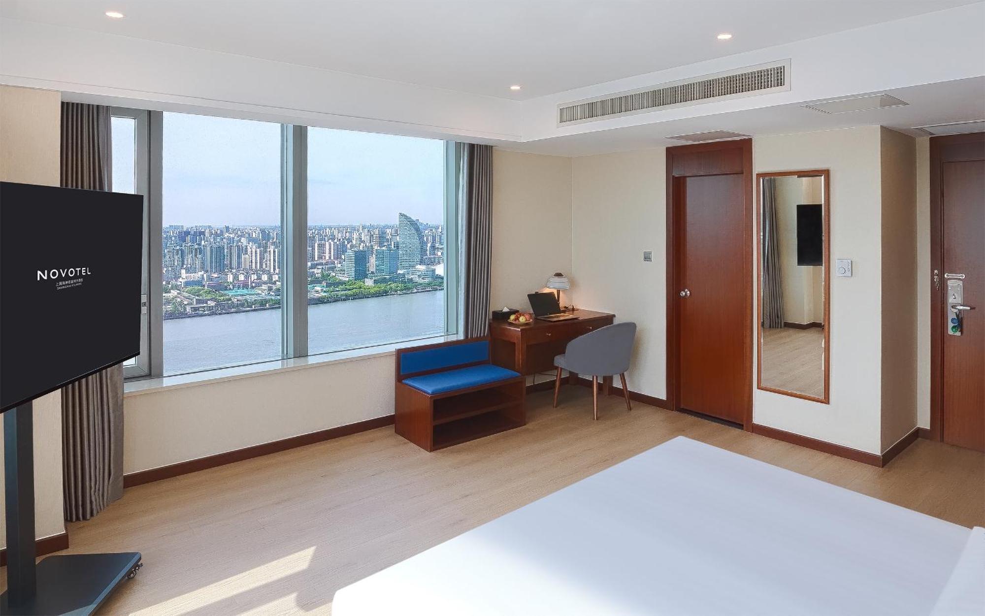 Novotel Atlantis Shanghai - Breakfast In The Clouds With River View In The Revolving Restaurant & 24Hours Free Self-Laundry Zewnętrze zdjęcie